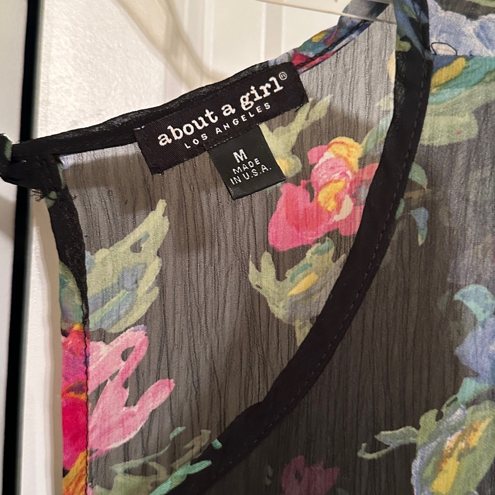 About A Girl Black Floral Sheer Blouse Size M Boho Peplum Tie Back 3/4 Sleeve - Picture 5 of 10